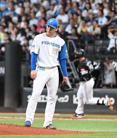 ４回、広瀬に３点本塁打を許した細野