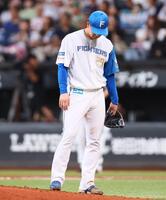 ４回、３ランを浴び、ぼうぜんとする細野（撮影・中島達哉）