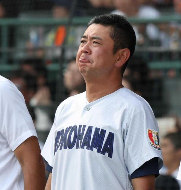 　横浜を１８年ぶりに夏の甲子園でベスト４に導いた横浜・村田監督