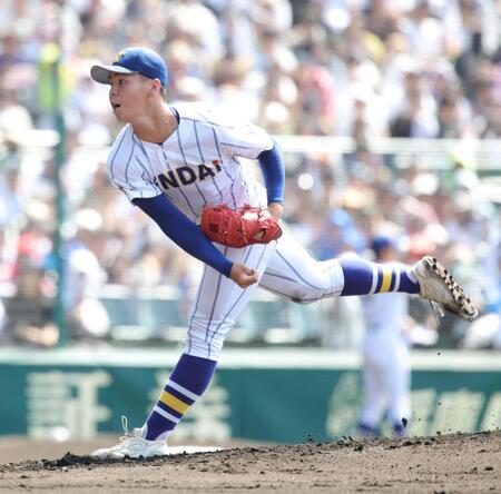 先発の健大高崎・石垣聡志（撮影・坂部計介）