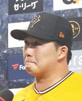 涙ぐむ代木（撮影・佐々木彰尚）