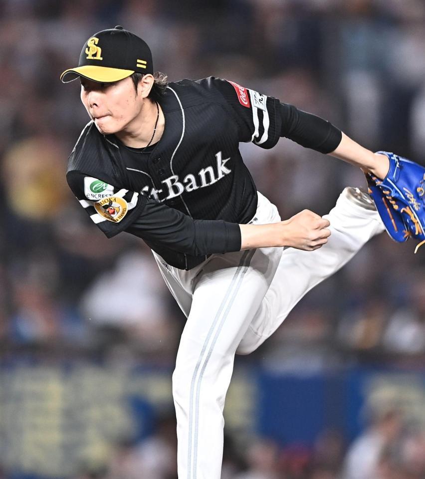 ８回から登板し、３者連続三振に仕留めた松本裕（撮影・開出牧）