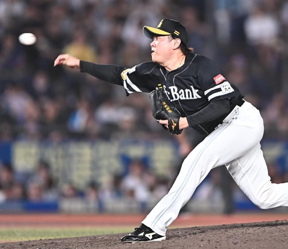 ７回から登板し、１イニングをピシャリと抑えた津森（撮影・開出牧）