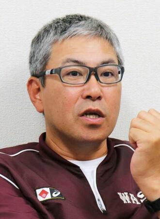 　早大野球部の小宮山悟監督