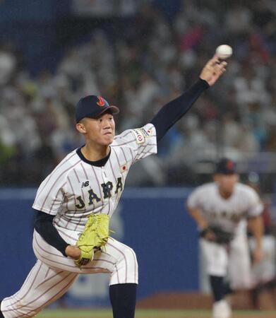 力投する小林鉄三郎（撮影・佐々木彰尚）