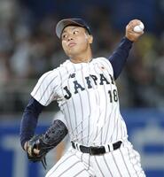 ９回に登板し力投する末吉良丞（撮影・西岡正）
