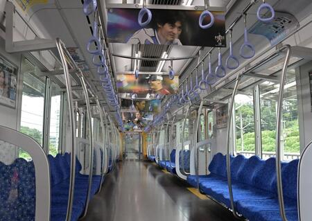 栗山引退列車の車内（撮影・持木克友）