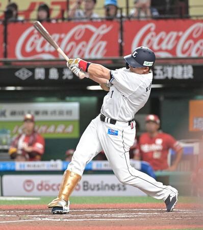 ６回、セカンドゴロに倒れる栗山（撮影・持木克友）