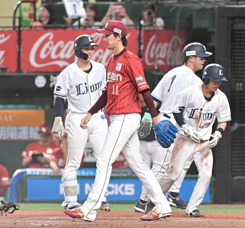 　５回、３点を奪われた岸（撮影・持木克友）