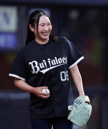 笑顔を見せる小祝さくら（撮影・中田匡峻）