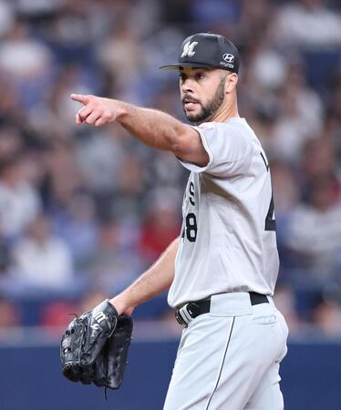 １回、オリックス打線を三者凡退に抑えたルケーシー（撮影・中田匡峻）