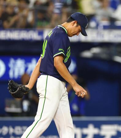 ６回、宮崎に安打を許した奥川（撮影・石井剣太郎）