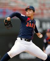 スリランカ戦に４番手で登板した杉本真＝台北（共同）