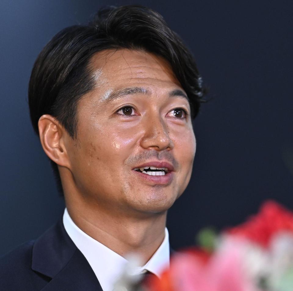 引退会見で心境を語る唐川（撮影・開出牧）