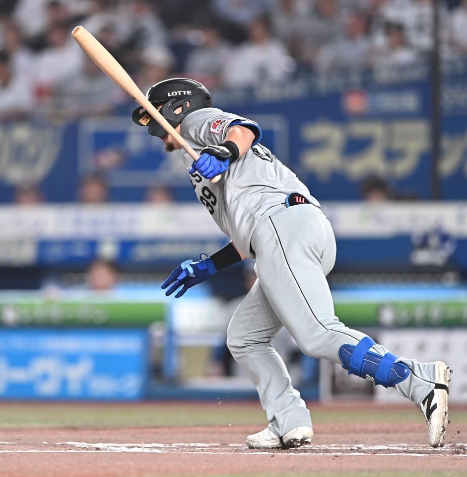 ６回、遊ゴロ併殺に倒れた井上（撮影・開出牧）