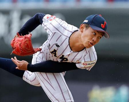フィリピン戦に３番手で登板した前田＝台北（共同）