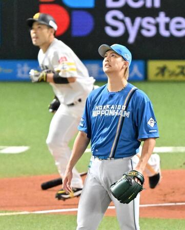 １回、近藤に右越えへ先制本塁打を浴びる達