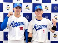 　開幕戦勝利を飾った青学大・渡部（右）と鈴木（撮影・和泉玲香）