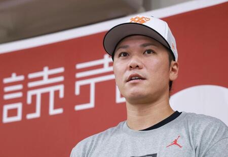 張本勲さんとの思い出を話す坂本
