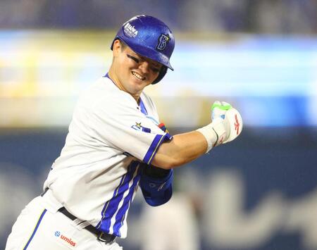 ４回、２ランを放った牧（撮影・石井剣太郎）