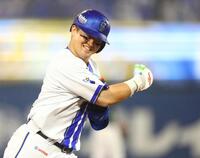 ４回、２ランを放った牧（撮影・石井剣太郎）