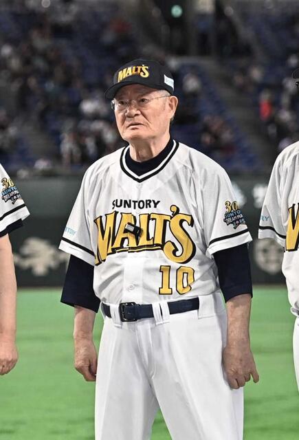 張本勲さん死去 1カ月前には元気な姿