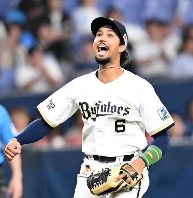 　勝利の雄たけびを上げる宗（撮影・高部洋祐）