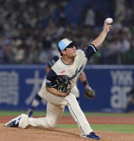 先発で力投する高橋（撮影・佐々木彰尚）