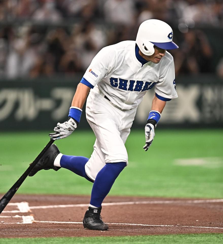 １回、遊ゴロに倒れたイチロー氏（撮影・開出牧）