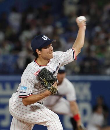 広島打線相手に力投する増居（撮影・佐々木彰尚）