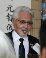 渡辺元智さんとの思い出を語る愛甲猛氏（撮影・伊藤笙子）