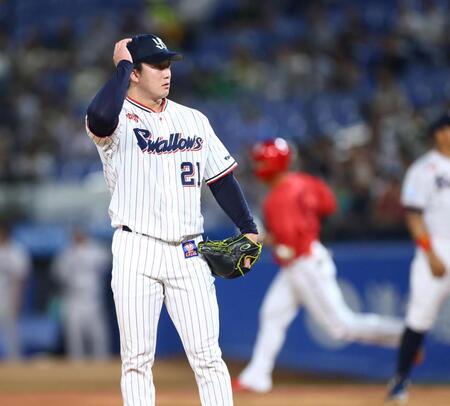 ２回、中村奨（奥）に２ランを許す吉村（撮影・石井剣太郎）