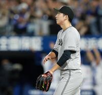 １回、古市に適時打を浴びた戸郷（撮影・伊藤笙子）