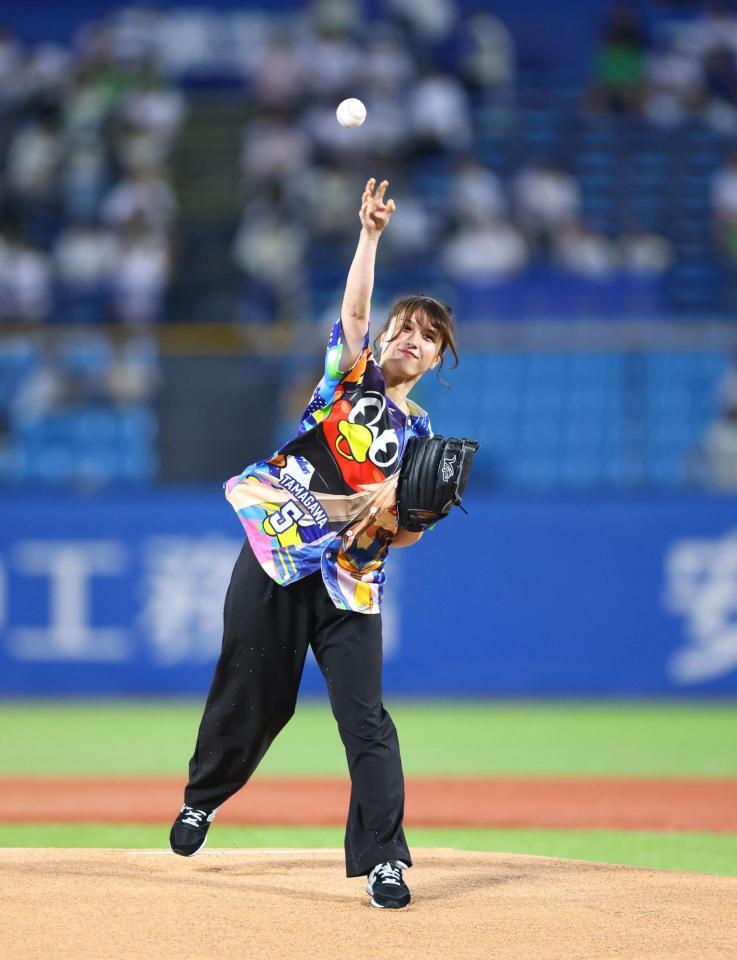 力投する中曽瑠華（撮影・石井剣太郎）