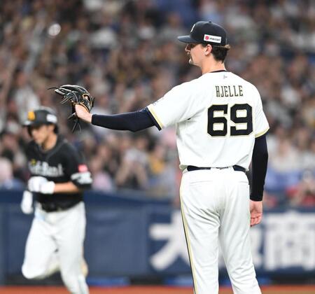 ５回、柳田（左）に３ランを浴びたジェリー（撮影・高部洋祐）