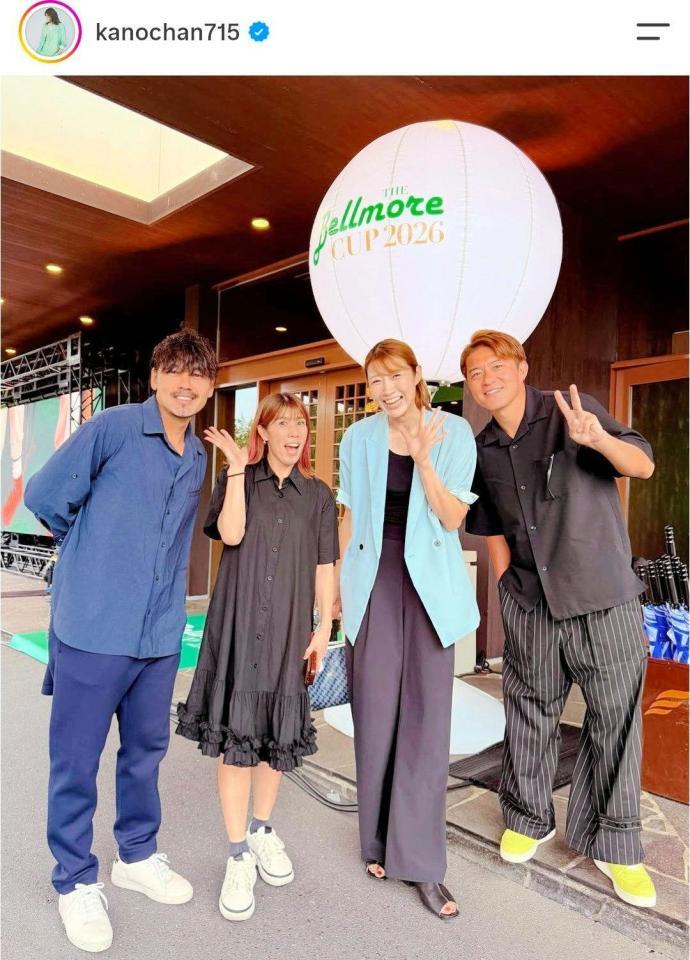 狩野舞子さんのインスタグラム（ｋａｎｏｃｈａｎ７１５）より