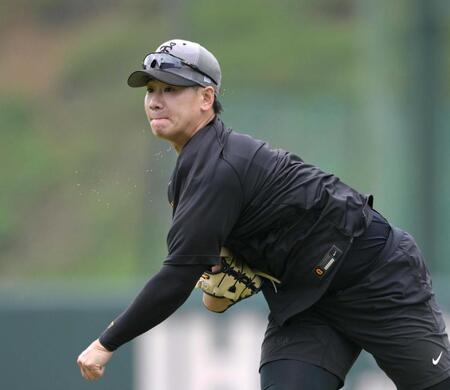 　先発登板に向けて調整する井上