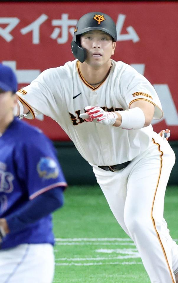 １回、大城が中前に先制２点打を放つ
