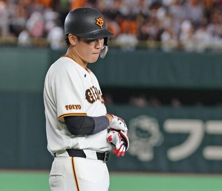 ６回、二ゴロに倒れた坂本