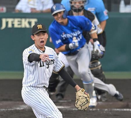 ４回、成瀬に同点打を許す神宮（撮影・飯室逸平）