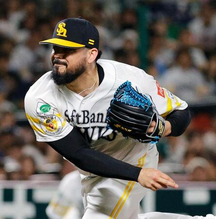 ７回に登板し、２勝目を挙げたオスナ