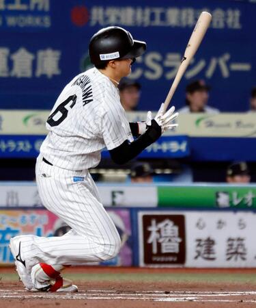 ２回、西川が左前に２点打を放つ