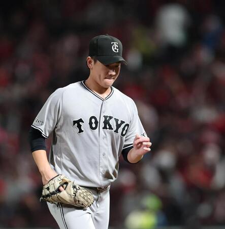 ２回、先制点を失い、ベンチに戻る井上（撮影・北村雅宏）