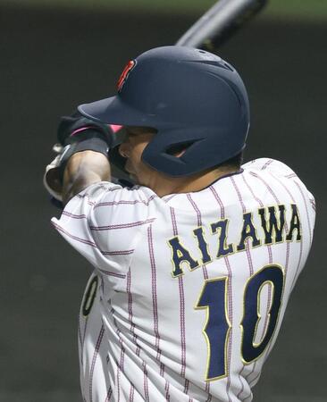 ３回、逢沢が遊ゴロを放ち、追加点を挙げる