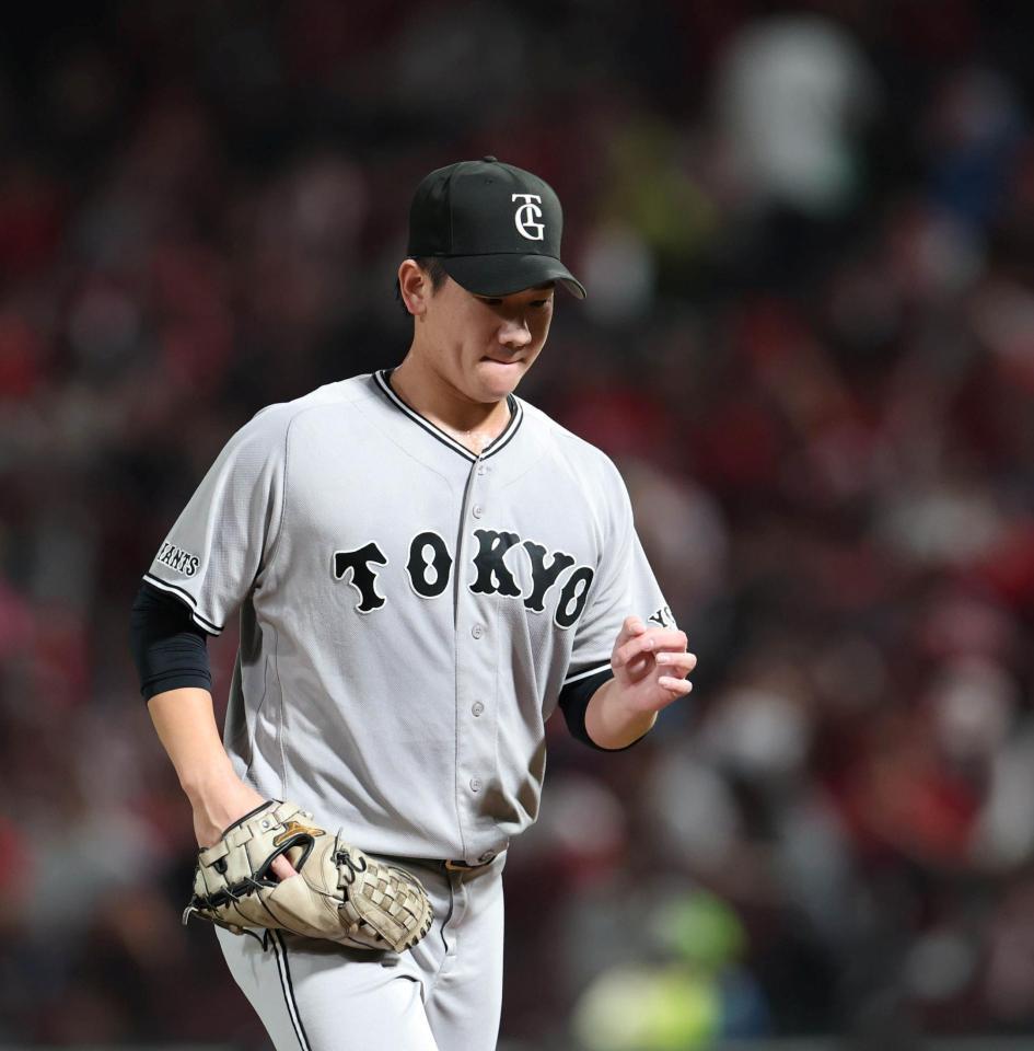 ２回、先制点を失い、ベンチに戻る井上（撮影・北村雅宏）