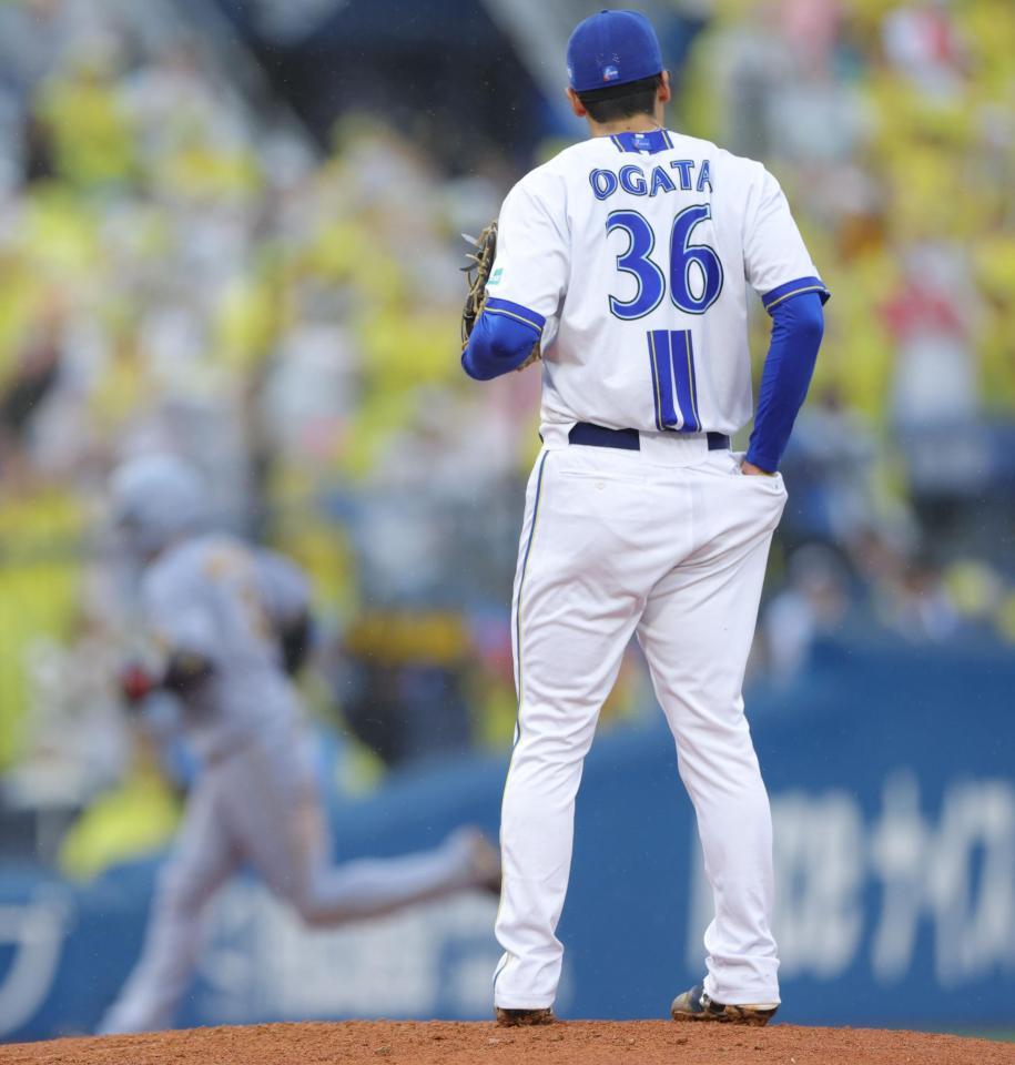 ４回、大山にソロを浴びた尾形（撮影・吉澤敬太）