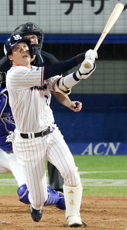 ９回、代打・山田がサヨナラ２ランを放つ