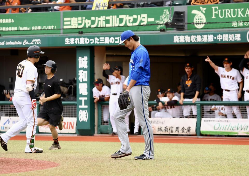 １回、２点を先制される藤浪（撮影・中島達哉）