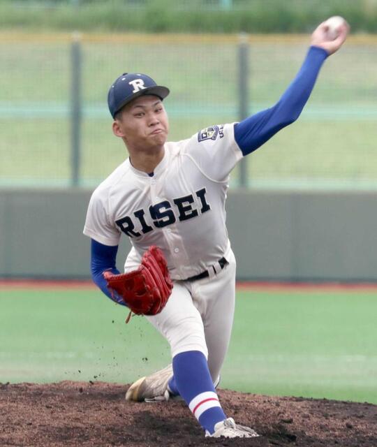 　完封勝利を挙げた履正社・上山（撮影・山村菜々子）