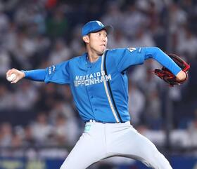 　力投する福島（撮影・中島達哉）